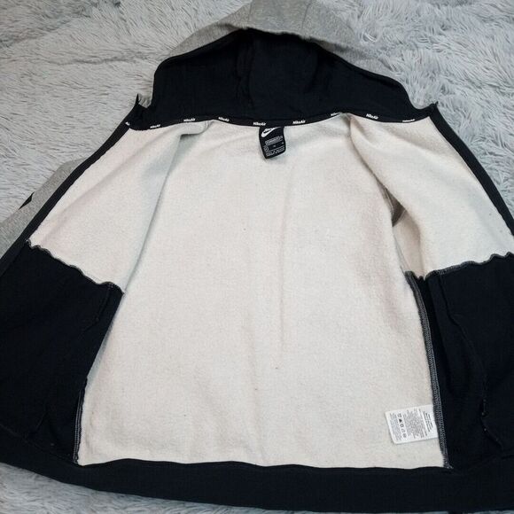 Nike Air Sweatshirt Boys XL Gray Hoodie Logo Zip Up Street wear Active Pockets - Picture 11 of 11